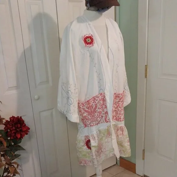 3499 Size XL Long Duster Upcycled from  Linen /Cotton Tablecloths, - Picture 8 of 11